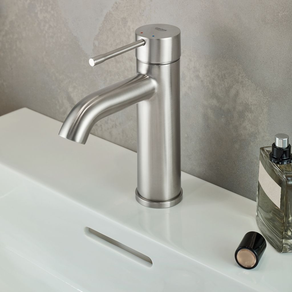 Змішувач для умивальника Grohe Essence New S-Size, чорний (24172KF1)