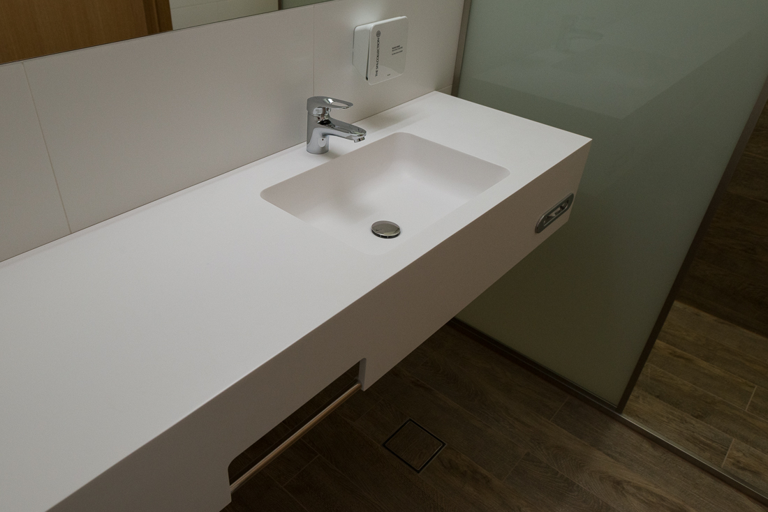 Стільниця з литого каменю Balteco